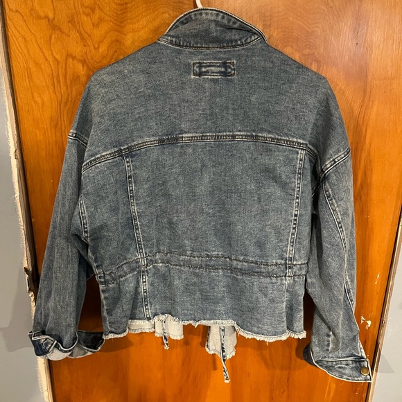 Woman’s size large denim jacket - Picture 2 of 2